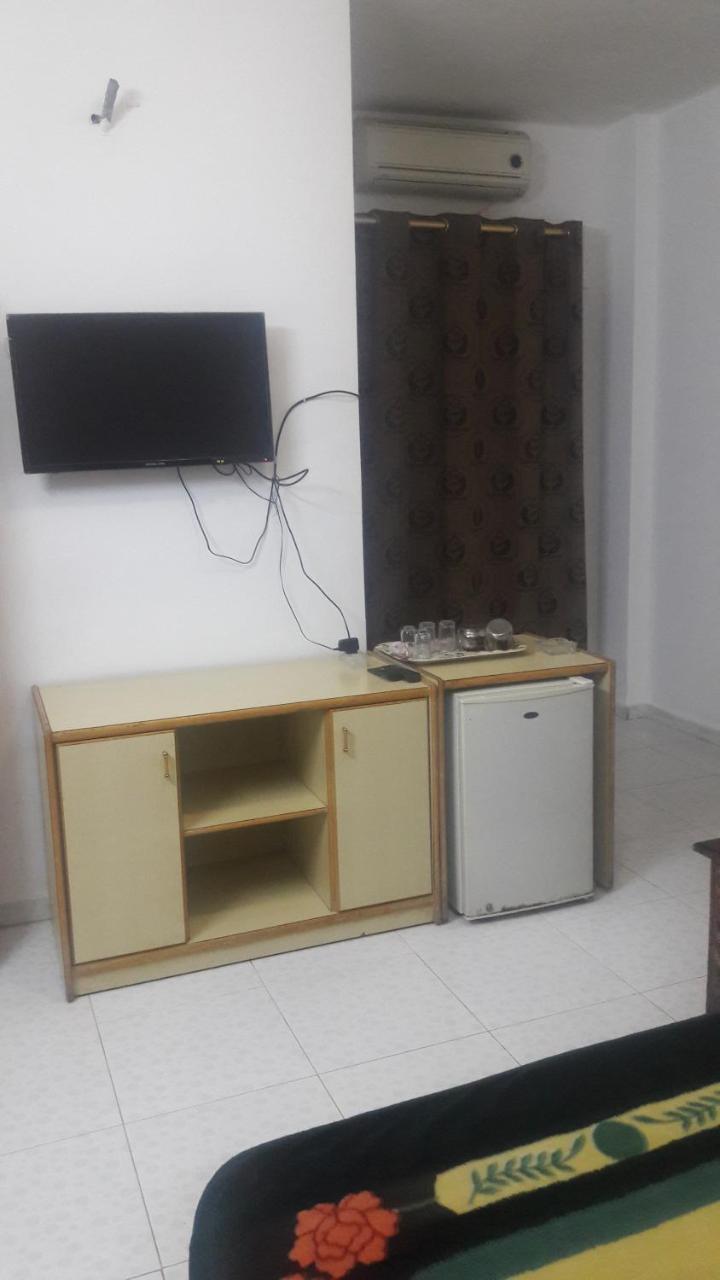 Al Seoudi Furnished Units Apartment Az Zarqa Ngoại thất bức ảnh
